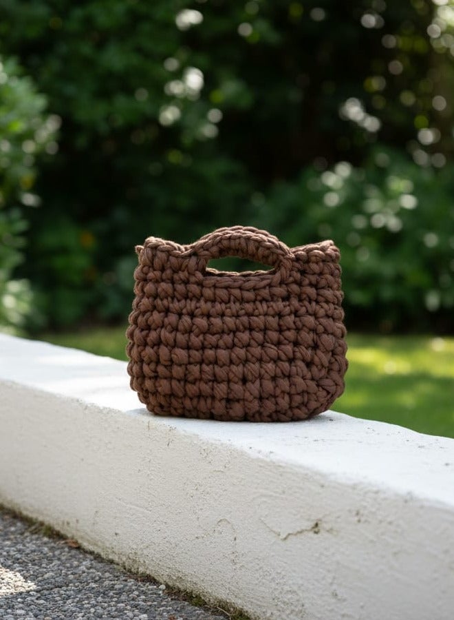 CROCHKA Handmade Thick-Yarn Crochet Handbag – Stylish & Modern Design - Image 4
