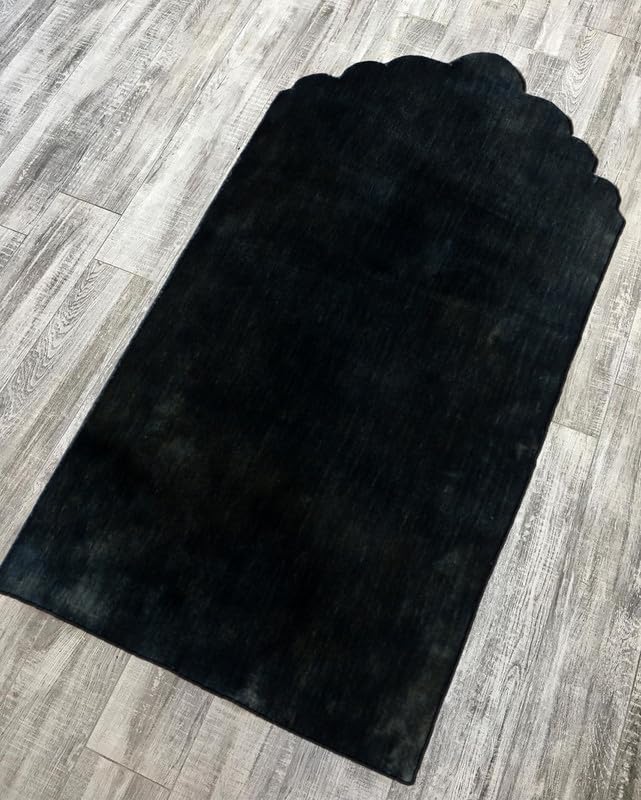 DECORDEC Divine Comfort Premium Luxury Prayer Mat AntiSkid Base Prayer Mat for Namaz Janamaz Musallah for Namaz - Image 1