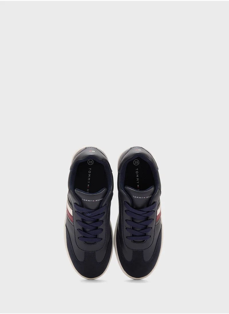 تومي هيلفيغر Youth Low Top Lace Up Sneakers