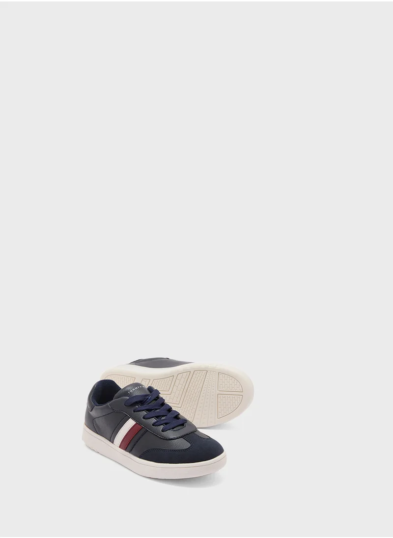 تومي هيلفيغر Youth Low Top Lace Up Sneakers