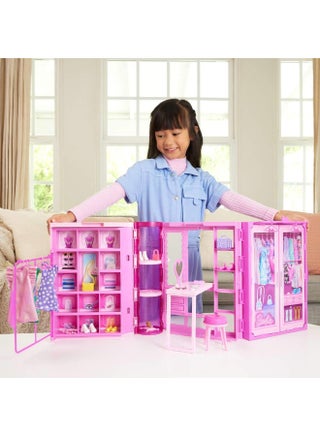 Dream Closet Toy Playset with Blonde Fashion Doll, Clothes & Accessories, 3-ft-Wide with 25+ Pieces, 3 Complete Looks - view 2