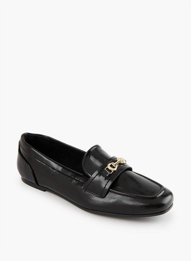 سيليست أحذية نسائية سهلة الارتداء بتفاصيل حزام الخيل - Image 1