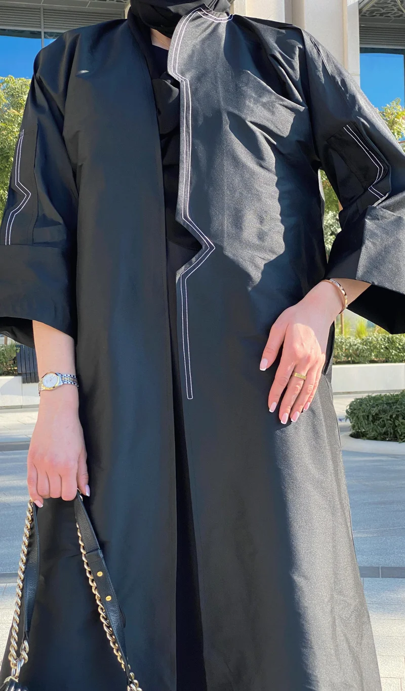 Moistreet Flared Sleeve Abaya
