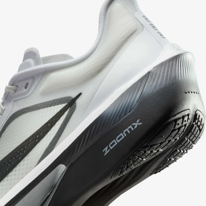 Nike Men's Zoom Fly 6 Road Running Shoes
