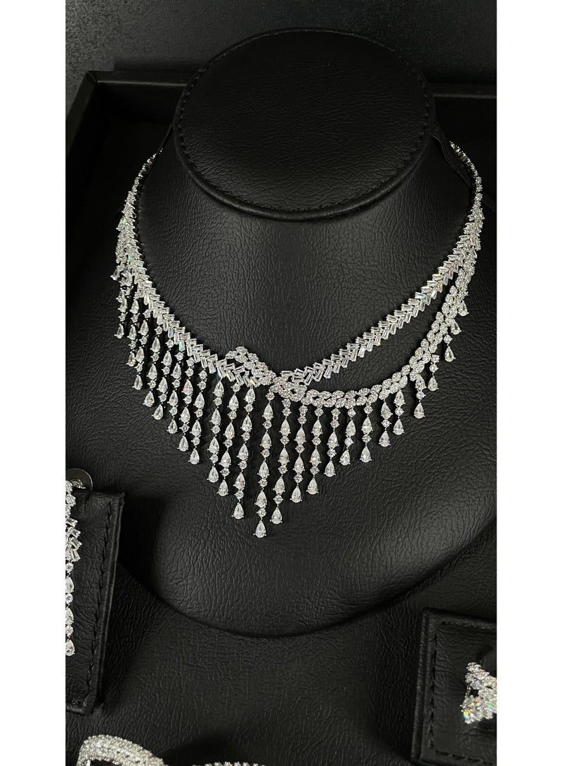 إليسيان طقم مجوهرات كامل فاخر مطلي بالذهب مرصّع بأحجار الزركون – عقد، أقراط، سوار وخاتمv - Image 2