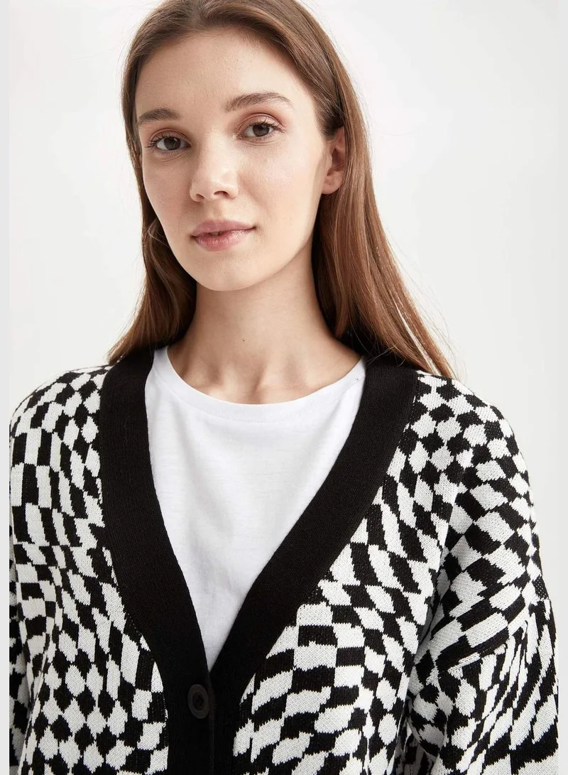DeFacto Regular Fit V-Neck Long Sleeve Checkers Printed Cardigan