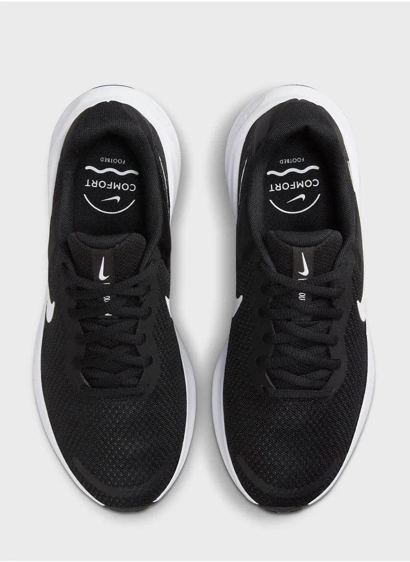 Nike Revolution 7