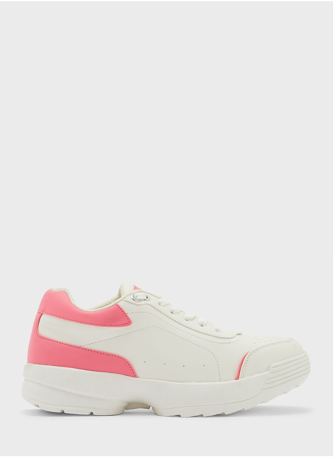 Dressberry on sale white sneakers