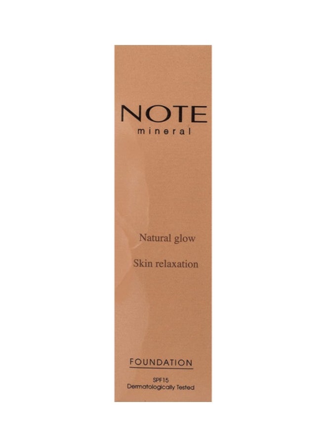 Note Note Mineral Natural Glow Skin Relaxation Foundation SPF 15 Dermatologically tested - No. 402  - Image 3