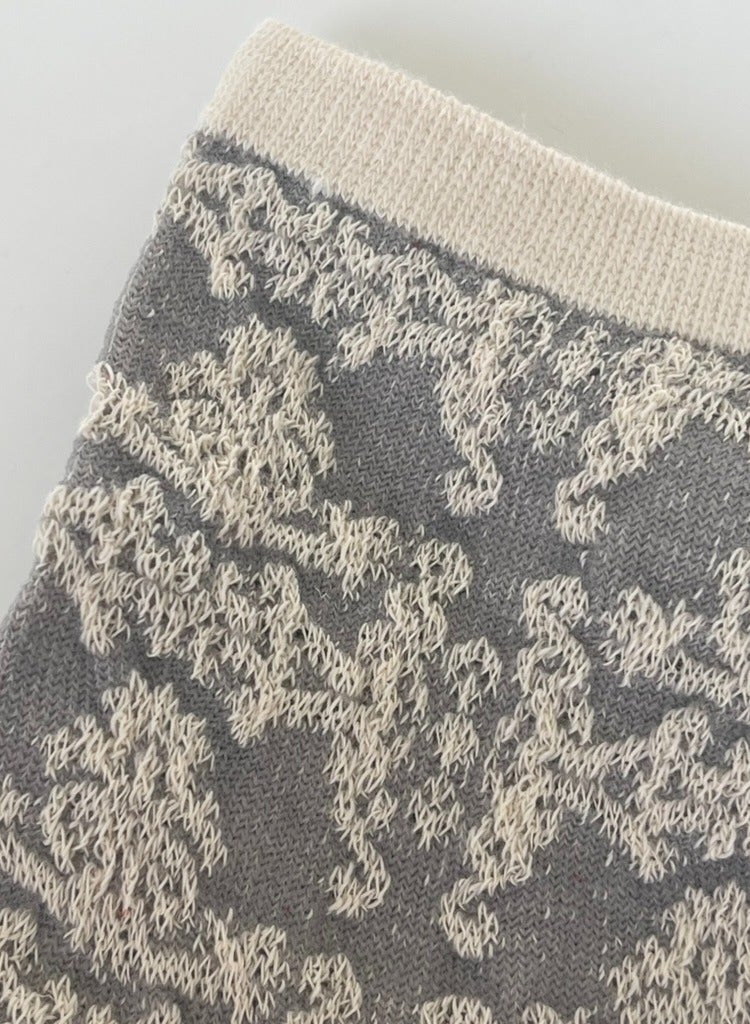 سولوباي جوارب مطرزة بالورود، مقاس واحد، متعددة الألوان، عبوة من 3 قطع - Image 2