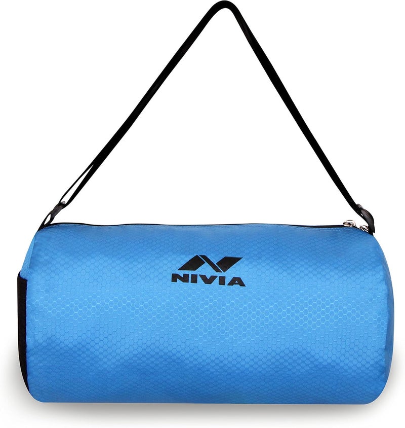 نيفيا حقيبة رياضية أساسية من البوليستر – أزرق/أسود، خفيفة الوزن وواسعة للجيم والأنشطة الخارجية - Image 1
