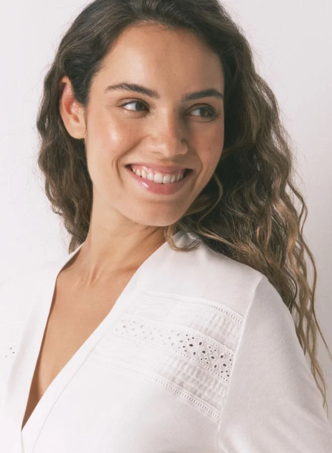 ومن سيكريت رداء الأمومة العاجي الكلاسيكي