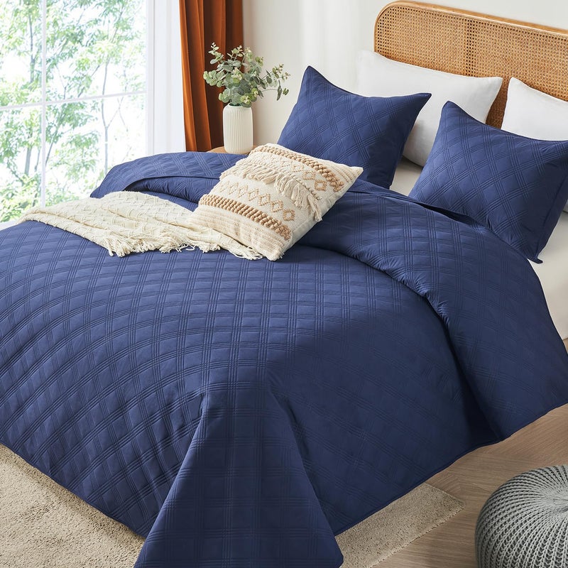 inron inron Quilt Set Queen Size  Navy Blue Microfiber Ultrasonic Full Bedspreads  Lightweight Breathable Coverlet  Modern Geometric Pattern Thin Bedding Set for All Season (1 Quilt  2 Pillow Shams)  - Image 2