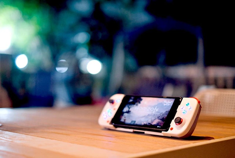 Ninjadog Astra One : Mobile Gaming controller for your Mobile, Tablet, Console or PC (White); Compatible with Android, iPhone, Windows, Mac, PS3, PS4 - Image 3
