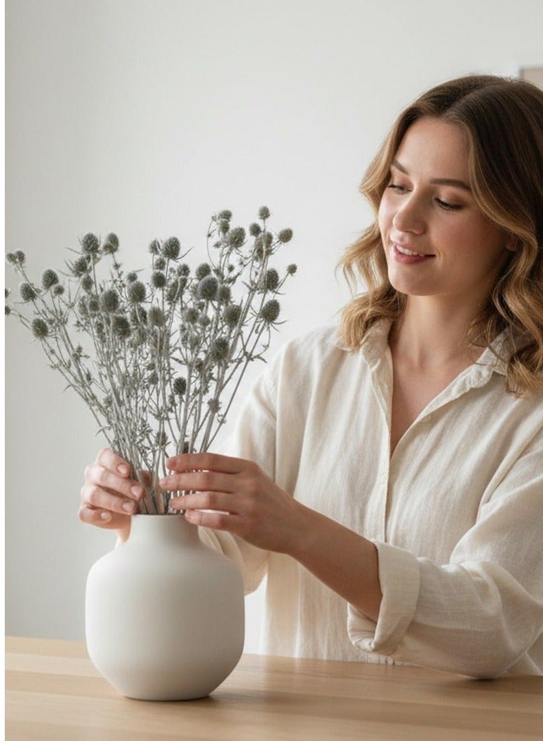 فانسي فلورز إيرينجيوم بلانوم مجفف من فاني (مطلي)، سيقان طبيعية مجففة فاخرة بطول 40–60 سم – لون فضي - Image 1