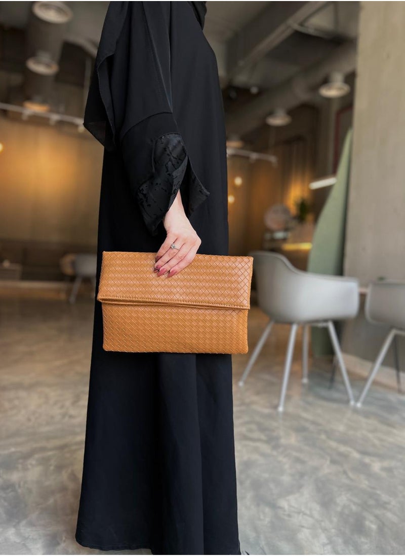 Generic - Leather pouch bag with elegant design with a wrist handle and a shoulder strap - Image 1