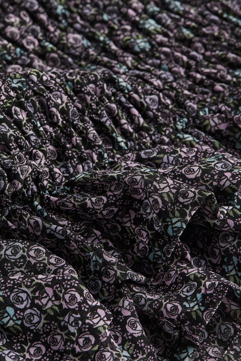 H&M Smocked chiffon skirt