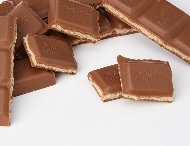 Milka لوح شوكولاتة ميلكا بالفراولة - 100 جرام من شوكولاتة الحليب الألبية اللذيذة بحشوة الفراولة - Image 3