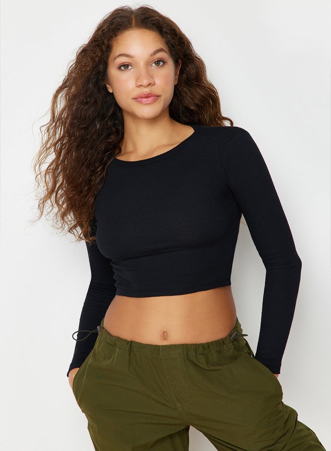 trendyol Black & White 2-Pack Fitted Crew Neck Crop Ribbed Stretch Knitted Blouse TWOAW22BZ0331 - Image 3