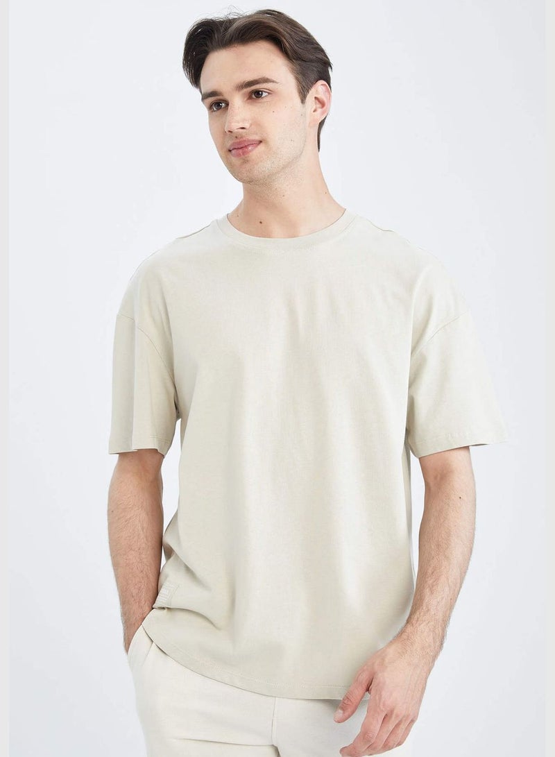 DeFacto تي شيرت مريح بأكمام قصيرة - Image 1