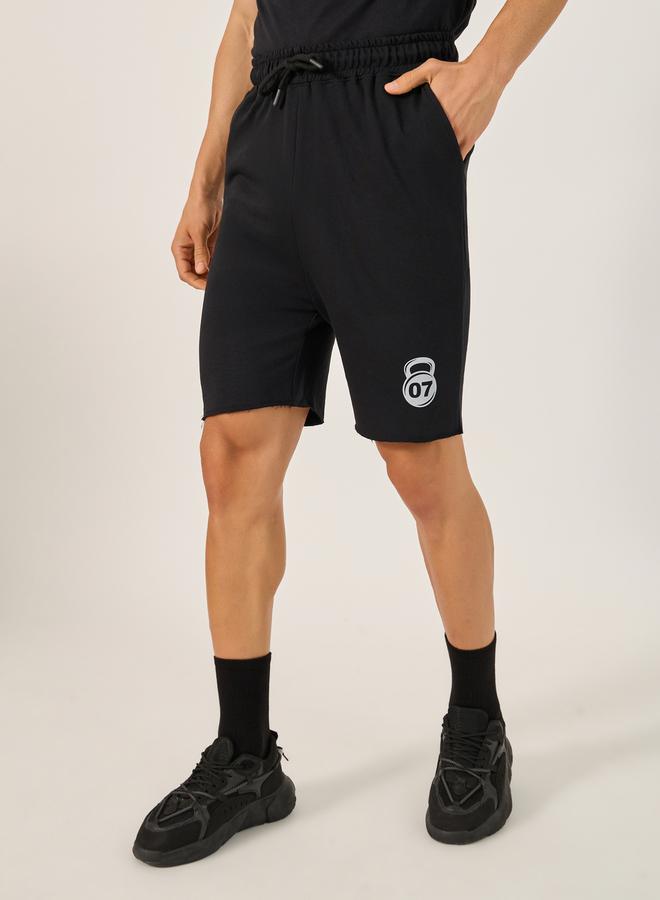 Styli Graphic Print Raw-Edge Hem Shorts  - Image 2