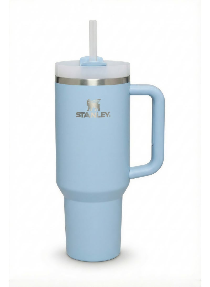 ستانلي كوب حراري معزول ستانلس ستيل سعة 1200 مل مع مقبض وشاليموه - مج سفر كبير لحفظ المشروبات الساخنة والباردة لساعات طويلة - تصميم مناسب لحامل أكواب السيارة - للمنزل والعمل والجيم - Image 2