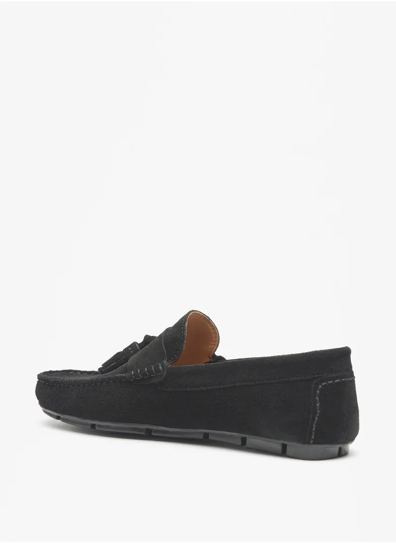 ل ب ل Men Solid Slip-On Moccasins with Tassel Detail