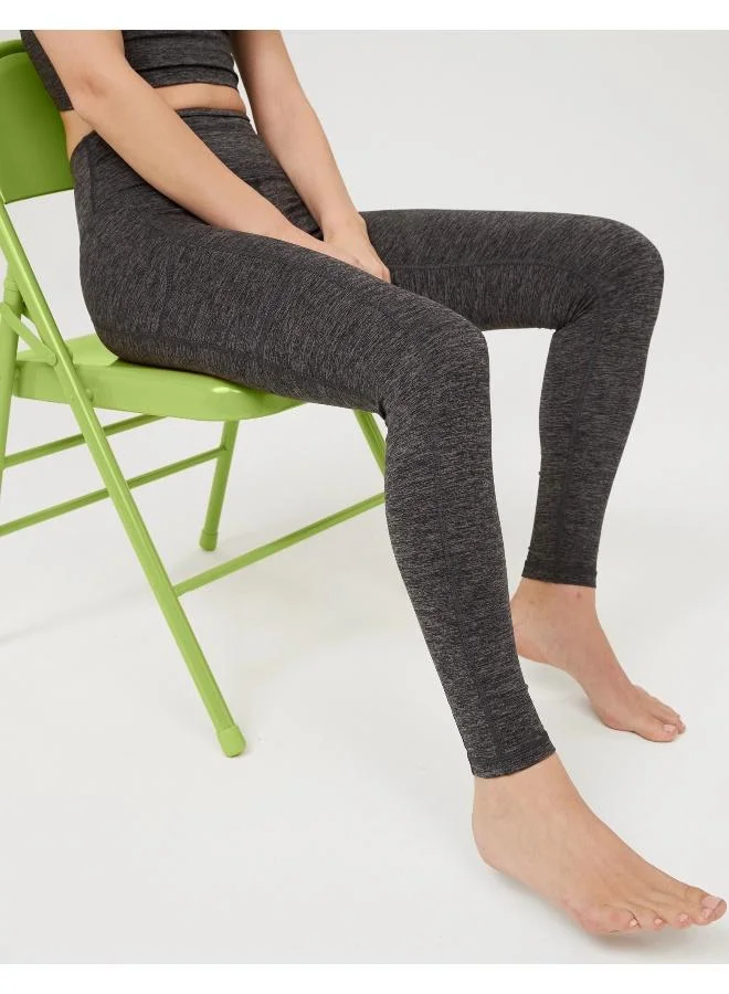 آري من امريكان ايجل OFFLINE The Hugger High Waisted Legging