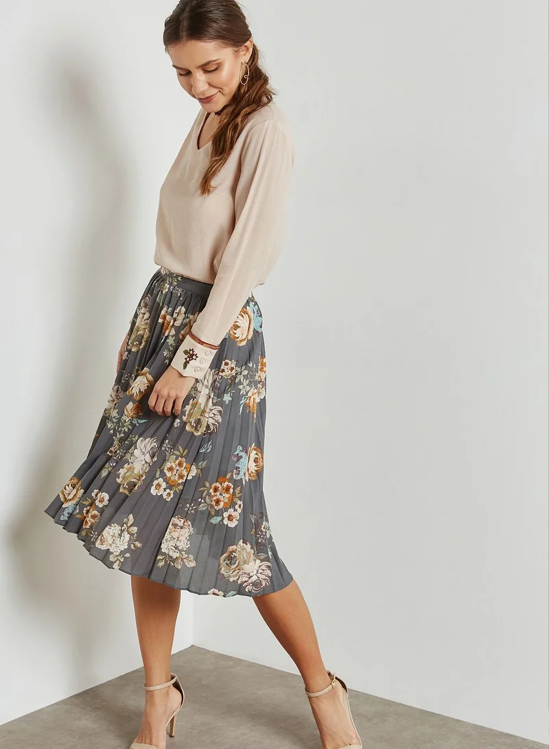 ELLA Embroidered Cuffed Choker Top