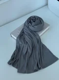 البنت الشرقية رمادي