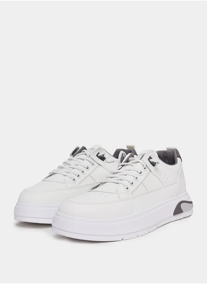 Styli Contrast Sole Detail Platform Sole Skate Sneakers