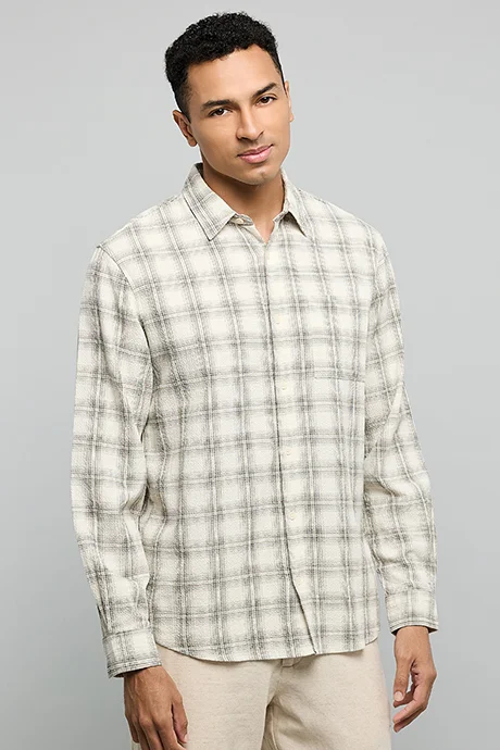 R&B Plaid Shirt with Classic Collar and Long Sleeves