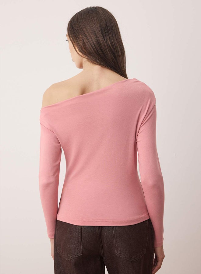 trendyol Dusty Rose Plain Premium Soft Fabric Fitted/Slim Fit Boat Neck Knitted Blouse - Image 4