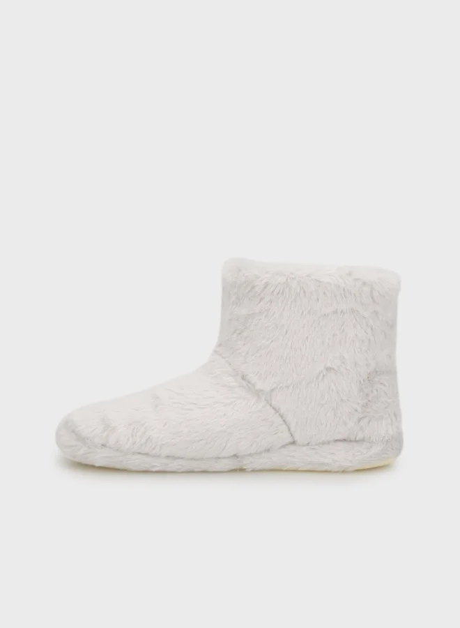 Lela  Lela Soft Textured Plush Pompom Slippers Women's Slippers 6722003 for Women | Best Price UAE