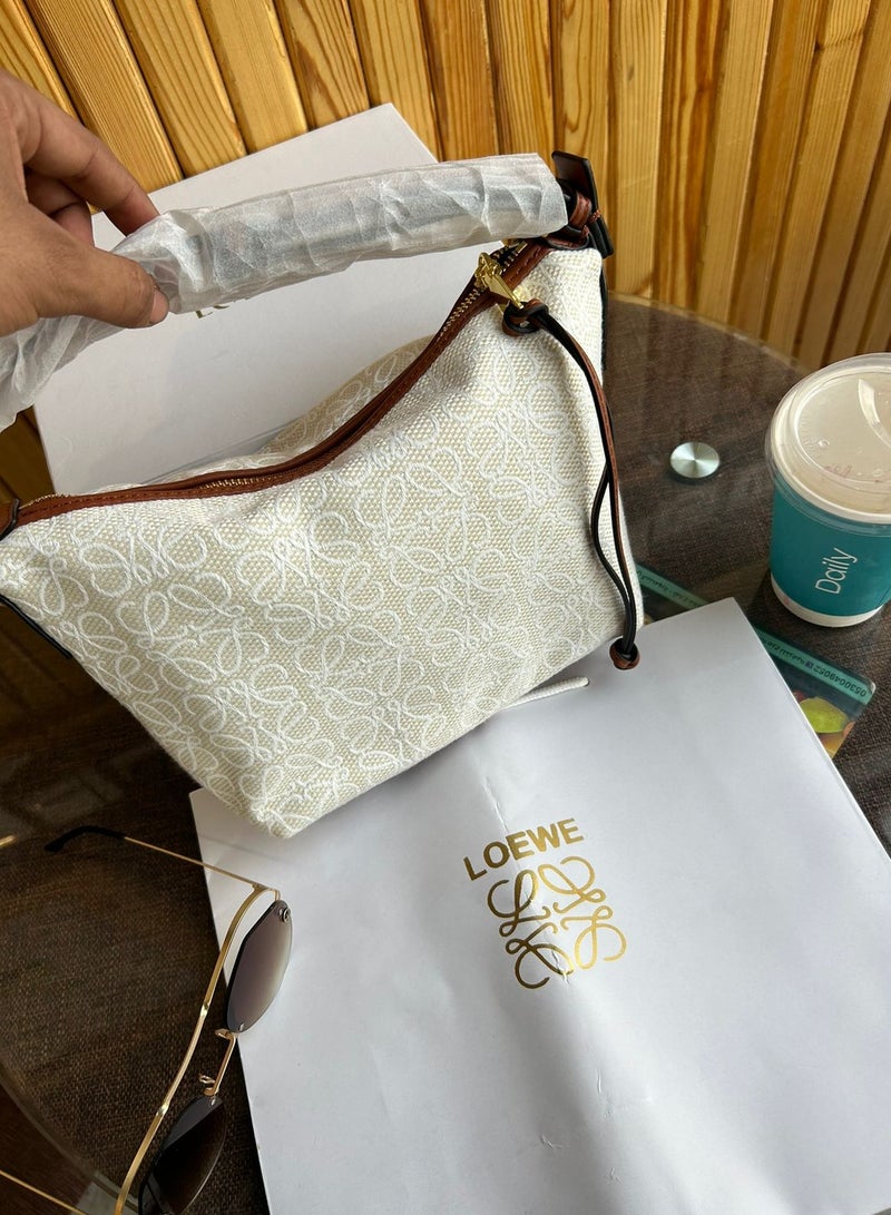 Luxurious and elegant women's bag