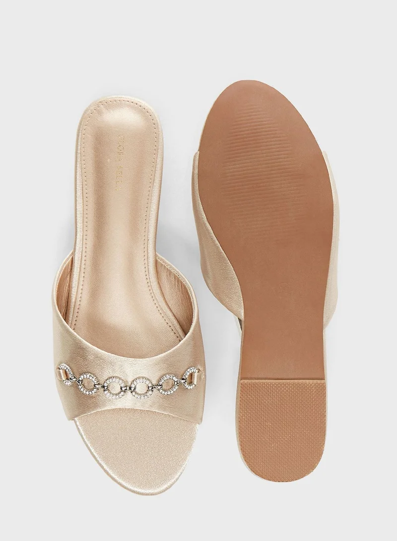 shoexpress One Strap Flat Sandals
