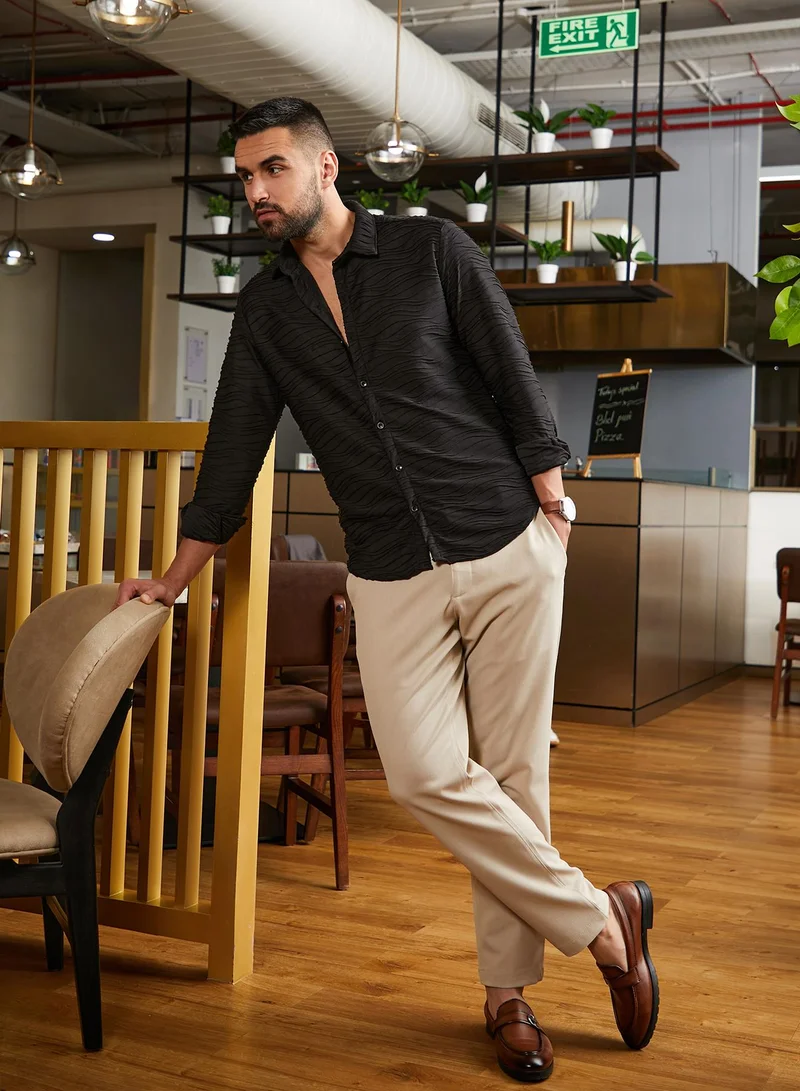 Campus Sutra Campus Sutra Men's Midnight Black Self-Design Wave Shirt For Casual Wear | Spread Collar | Long Sleeves | Button Closure | Shirt Crafted With Comfort Fit For Everyday Wear