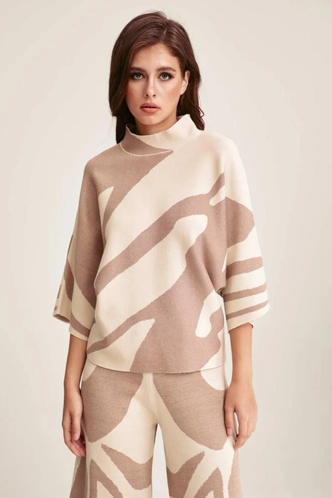 Tenda Knitted Blouse with Wavy Patterns Multicolor