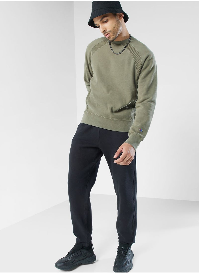 Champion - Essential Sweatshirt - Image 1