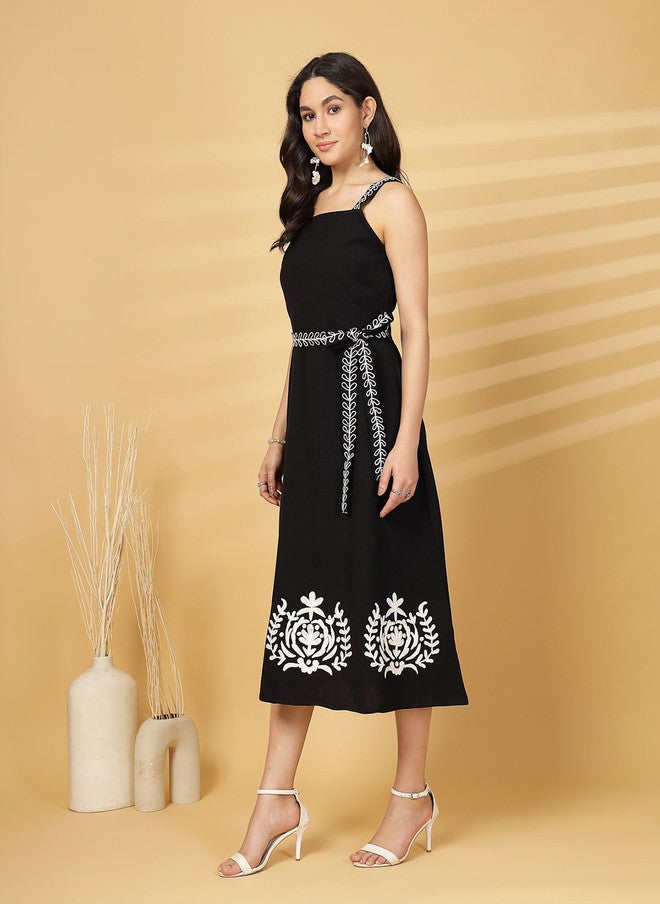 PlusS Black Fit & Flare Midi Dress for Women - Image 4