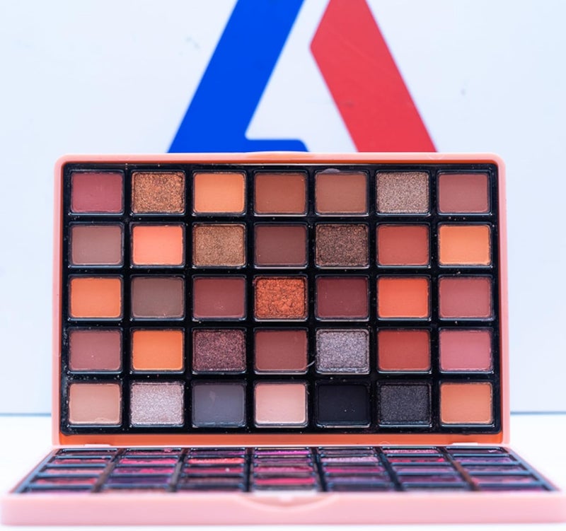 Might Cinema Eyeshadow Palette - 70 Color