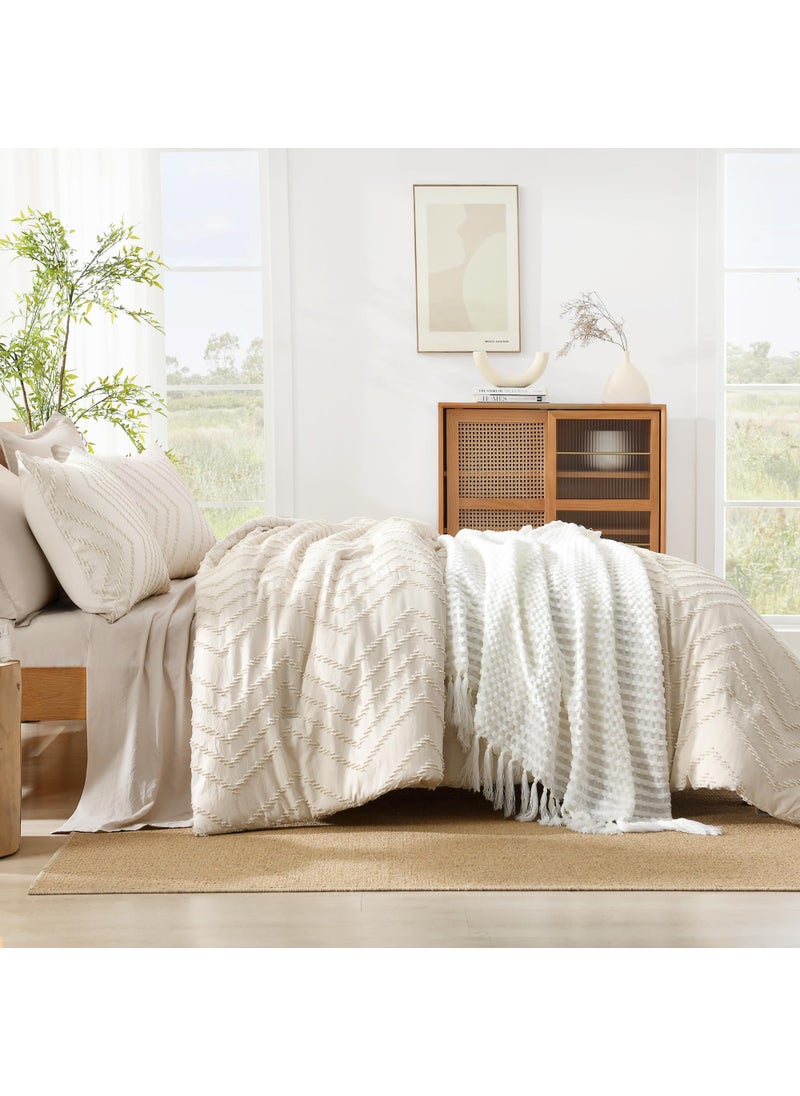 Litanika Litanika Queen Comforter Set Beige  3 Pieces Lightweight Chevron Tufted Bedding Comforter Set  Fluffy Winter Down Alternative Comforter Bed Set Gift Choice (90x90In Comforter and 2 Pillowcases)  - Image 5