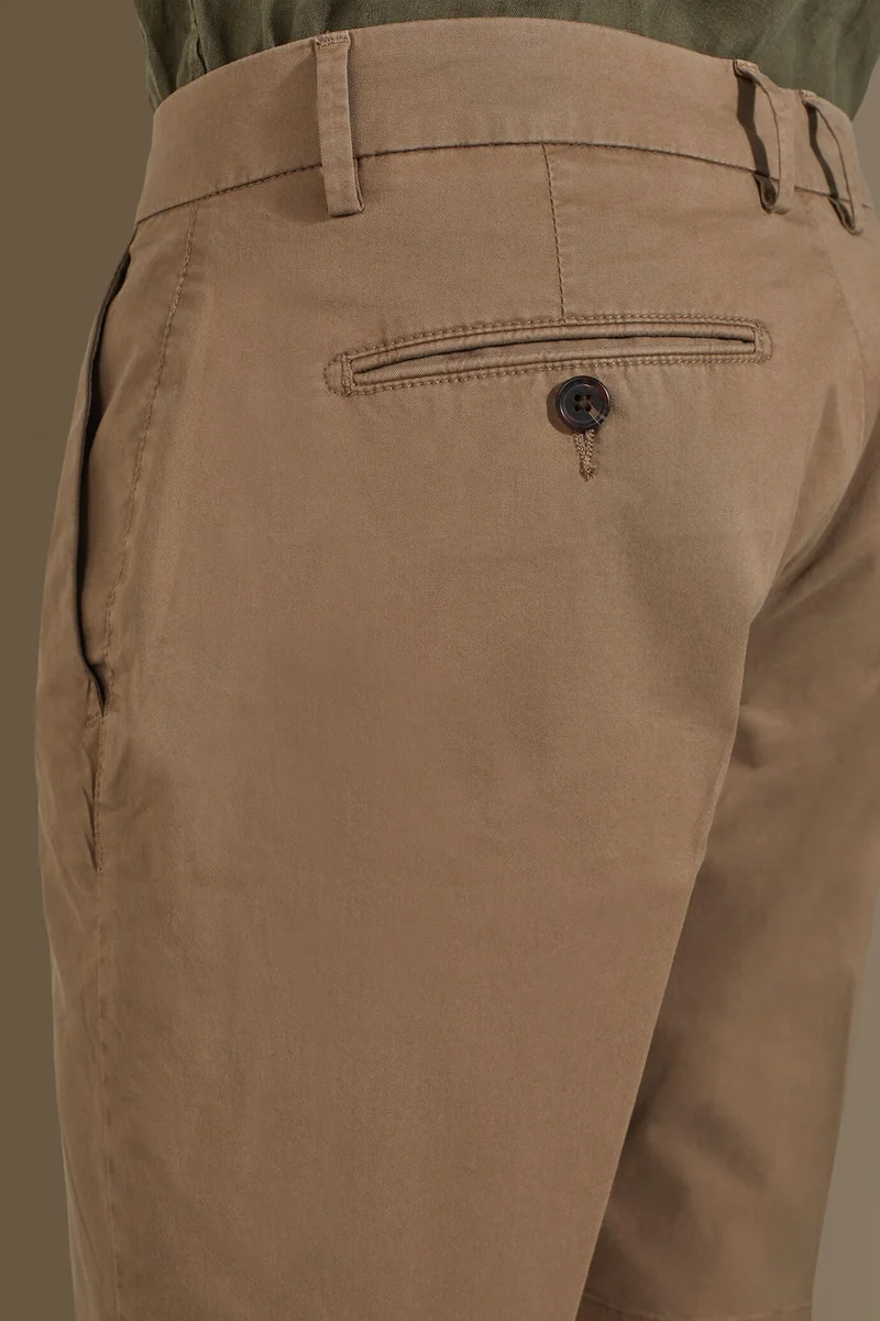Doppelganger Brown Classic bermuda twill stretch construction - Taupe for Men | Best Price UAE