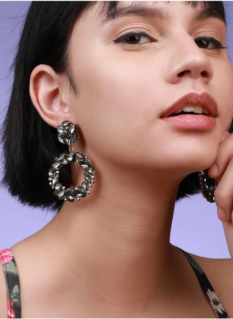 SOHI Splendor Dazzling Drop Earrings
