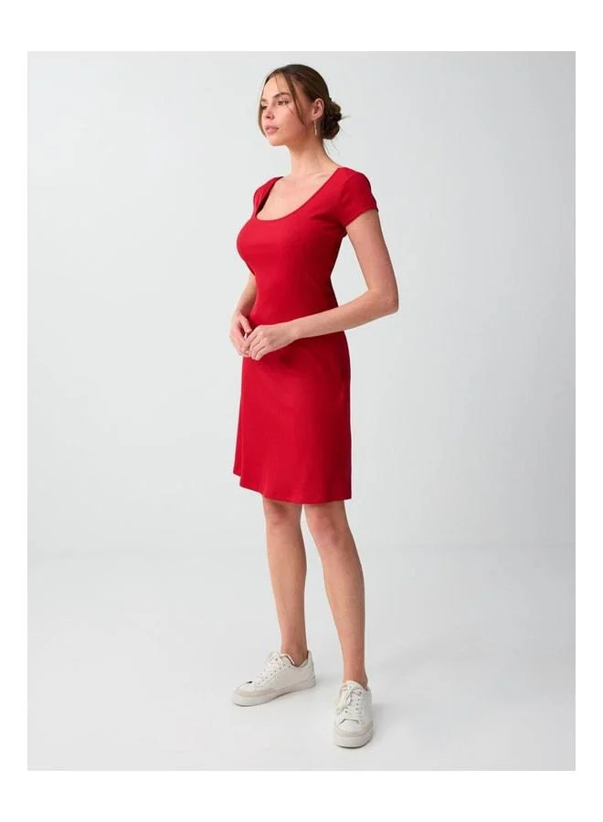 Jimmy Key Red Slim Fit V-Neck Short Sleeve Knit Mini Dress.