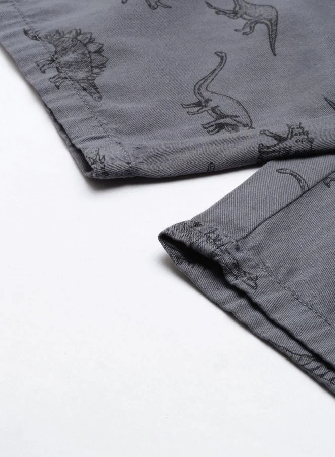 ذا انديان كراج كو Men Slim Fit Solid Mid-Rise Chino Shorts