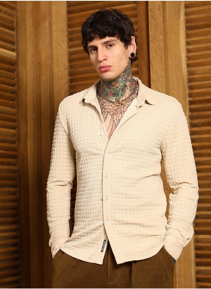 كامبوس سوترا Men's Ecru Beige Cube-Textured Shirt For Casual Wear | Spread Collar | Long Cuffed Sleeves | Button Closure | Shirt Crafted With Comfort Fit For Everyday Wear
