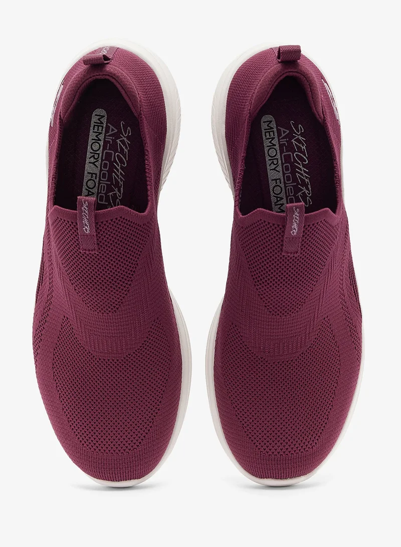 سكيتشرز ألترا فليكس .