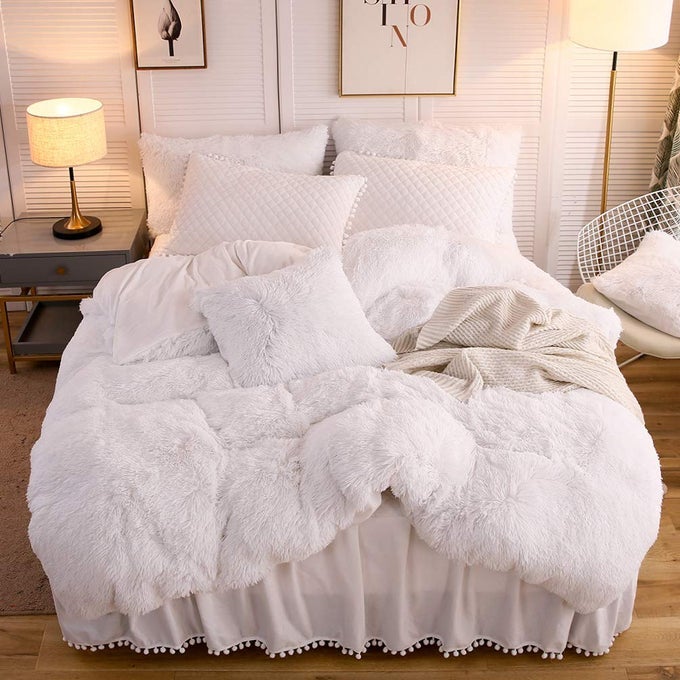 LUXURY PLUSH SHAGGY DUVET COVER SET ULTRA SOFT FLUFFY FURRY DUVET COVER SET1 FAUX FUR FUZZY COMFORTER COVER 2 POM POMS VELVET PILLOW CASES SOLID BEDDING SET ZIPPER CLOSUREKING WHITE