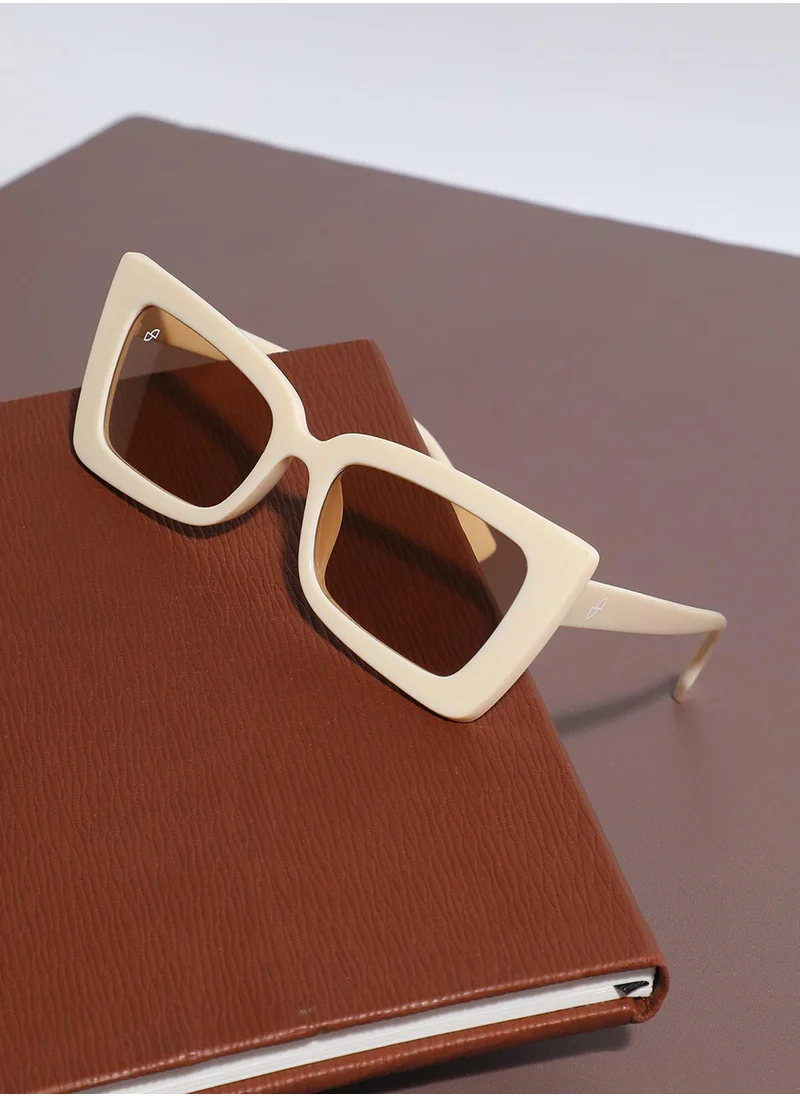 Haute Sauce Full Rim Butterfly Sunglass